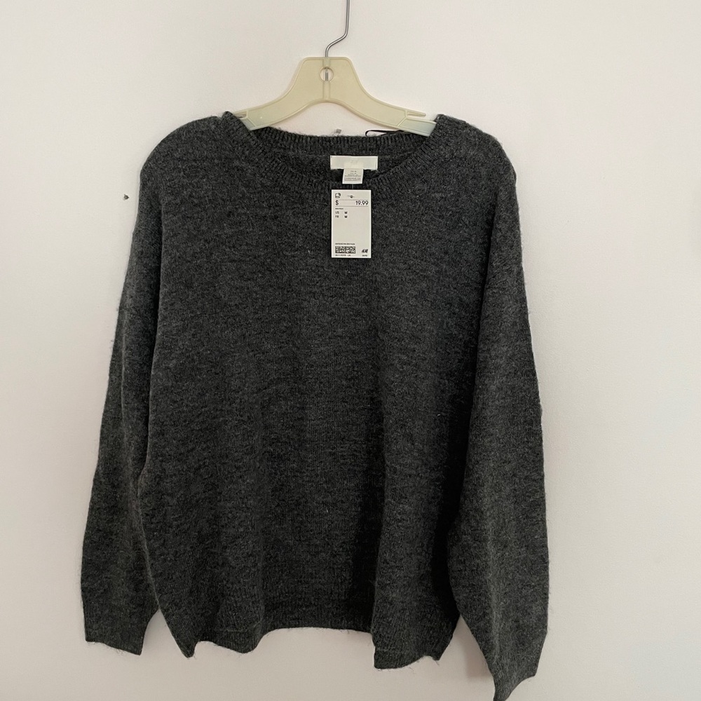 NWT H&M Sweater